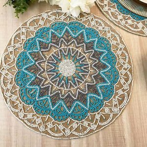 Lot de 6 sets de table à manger ronds élégants de 14 pouces faits à la main en perles motif tricoté floral - Product Image 1