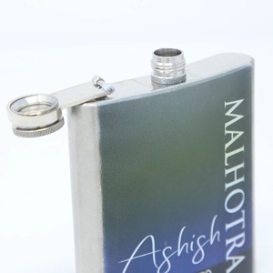 Flasque portable en acier inoxydable avec logo personnalisé Capacité de 8oz Bouteille de vin de whisky alcoolisé pour homme avec poche pour voyage et bar - Product Image 6