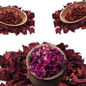 Pétales de roses rouges séchées | Parfait pour le bain fait à la main - Product Image 2