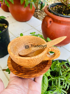 Tasse à noix de coco écologique pour influenceur PR Tasse à coquille durable faite à la main parfaite pour le contenu social par Tradebyd - Product Image 3