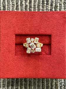 Anillo de lujo de diamante cultivado en laboratorio de corte redondo de Baguette de diseño de racimo único, regalo de boda único de oro amarillo de 14 quilates para joyería de fiesta - Product Image 5