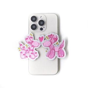 Parche Bordado de Corazón de Perro con Globos Dobles Rosas para Ropa - Product Image 4