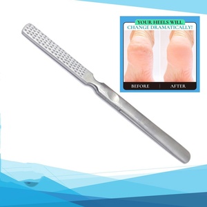 Râpe à pieds professionnelle double face en acier inoxydable, lime à pieds longue en métal, durable, réutilisable, logo personnalisé, manuelle, pour peaux dures - Product Image 3