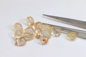 พลอยทับทิมทองมีค่าขนาด5มม. ถึง7มม. ทรงหลวมอัญมณีหลังเบี้ยสีทองทรงหลวมสำหรับทำเครื่องประดับ - Product Image 3