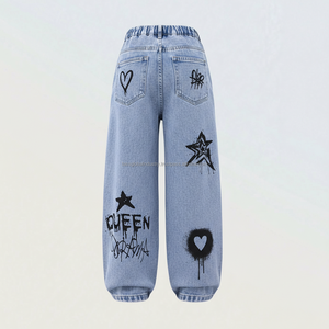 Jean baggy vintage taille haute pour femme, imprimé graphique personnalisé, style punk, avec patchwork graffiti cœur – Grande Vente - Product Image 4