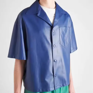 Camisa de cuero de hombre con cuello vuelto y corte entallado, ideal para conjuntos de calle. - Product Image 6