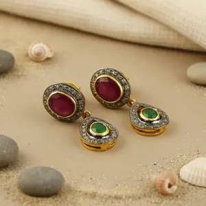 Boucles d'oreilles pendantes en or plaqué or avec rubis et émeraude, style chandelier et pendentif, pour femmes, pour les fêtes, avec diamant comme pierre principale - Product Image 1