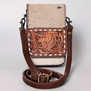เคสโทรศัพท์หนังแกะสไตล์วินเทจ - Product Image 1