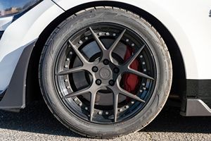 Ford Mustang GT Premium Coupé 2016 en excellent état, prêt à être expédié - Product Image 6