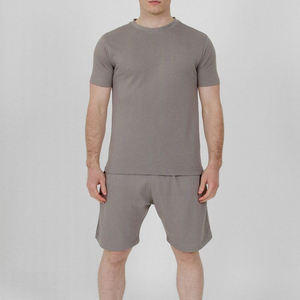 Conjunto de Camiseta de Manga Corta y Pantalones Cortos para Hombre, 100% Algodón, con Logotipo Personalizado OEM - Product Image 1