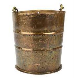 Seau à charbon métallique pour barbecue d'extérieur avec un intérieur isolant thermique pour assurer une manipulation sûre des charbons chauds ou froids - Product Image 6