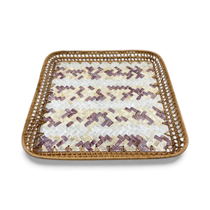 Bandeja de Nácar Natural con Borde de Ratán para Servir Alimentos, Exhibición en Mesa y Decoración del Hogar, de Vietnam - Product Image 1