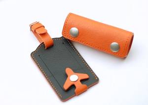 ป้ายติดกระเป๋าเดินทางหนังแท้สุดหรู ดีไซน์ทันสมัย ผลิตด้วยมือ ทนทาน รับทำตามสั่ง ของขวัญสำหรับนักธุรกิจ - Product Image 6