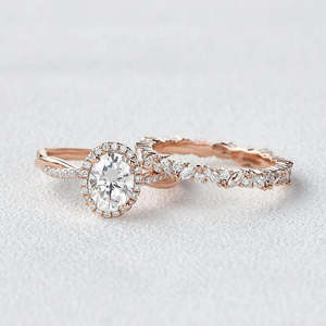 Ensemble de bagues de mariage vintage élégant et luxueux, moissanite incolore, coupe brillante torsadée, bijoux de mariage plaqués or 14 carats, or blanc - Product Image 4