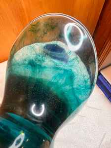 Porte-savon en résine fabriqué à la main avec un design élégant et durable. Élégant, résistant à l'eau et parfait pour la décoration de salle de bain moderne. - Product Image 5