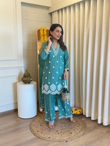 Puro algodón Kurta Pant Plaza en hermoso debe tener en su armario para su uso diario Oficina desgaste étnico indio pakistaní - Product Image 2