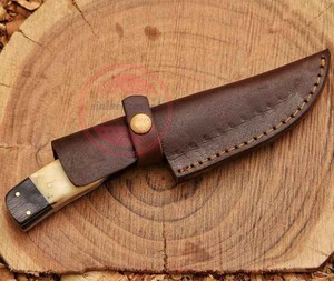 Couteau de chasse Bowie en acier Damas 2025 personnalisé avec manche en bois - Product Image 6