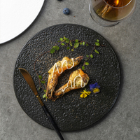Assiette de restaurant Yayu de qualité hôtelière, design unique et irrégulier, pour steak, plat, dessert, pain et dîner