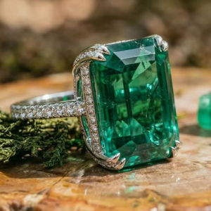 Anillo de Compromiso de Diamante Cultivado en Laboratorio con Corte Brillante Esmeralda Verde de Moda, Chapado en Oro y Plata, Certificado IGI, Corte Relleno - Product Image 1