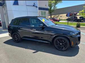 BMW X4 M40i 2024, Caja de Cambios Automática, Interior Oscuro, Asientos de Cuero, Volante a la Izquierda/Derecha, Auto Usado, Gasolina - Product Image 3