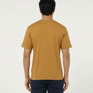 T-shirt pour homme en coton premium avec tissu doux, coutures soignées et design conçu pour un port quotidien décontracté et confortable. - Product Image 4