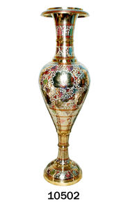 Vase de sol en laiton moderne best-seller fait à la main de haute qualité en aluminium métal vase à fleurs pour la maison et les décorations de mariage - Product Image 3