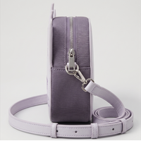 กระเป๋าสะพายทรงหน้าคนมีสไตล์สำหรับเด็กผู้หญิงพร้อมตกแต่งด้วยโซ่ - Product Image 3