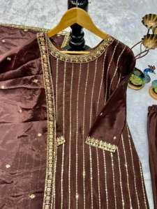 Nouveauté Tenue de soirée Palazzo de créateur avec haut et broderie fantaisie Dupatta, tenue élégante pour femme, fournisseur en gros - Product Image 6