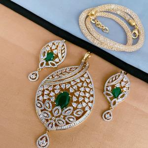 ชุดจี้ดีไซน์เนอร์ประดับทองสวยงามพร้อมต่างหูประดับหินโฆษณาสำหรับงานแต่งงานคอลเลกชันสวมใส่สำหรับผู้หญิง - Product Image 1