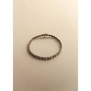 Vintage 10K Two Tone X Link Tennis Bracelet Elegant Diamond Bracelets & <b>Bangles</b> - Product Image 2