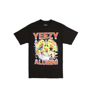 เสื้อยืดโอเวอร์ไซส์ผ้าเจอร์ซีย์เนื้อนุ่มระบายอากาศได้ดี น้ำหนัก 180 กรัม ผลิตจากผ้าฝ้าย 100% พร้อมดีไซน์โลโก้แบบเรียบง่าย - Product Image 1