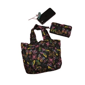 กระเป๋าถือผ้าใบแฟชั่นสำหรับผู้หญิงกระเป๋าชายหาดสีดำมีที่จับคู่ซิปพิมพ์ลายการ์ตูนรูปสัตว์ - Product Image 5