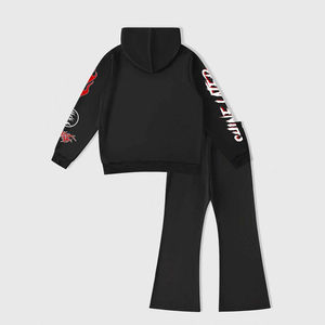 Survêtement tendance personnalisé pour homme imprimé en DTG avec lettre et graphique, sweat à capuche et pantalon évasé pour un style streetwear décontracté unisexe - Product Image 2