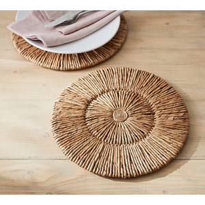 Rattan Charger <b>Plates</b> Handmade Natural Color Rattan Charge <b>Mats</b> in Wholesale Price for Table Setting <b>Plates</b> - Product Image 1