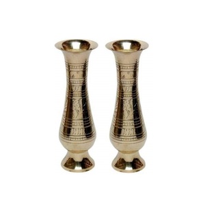 Ensemble de deux nouveaux vases à fleurs exceptionnels en laiton avec couvercle ou LOGO motif décoratif anti-dérapant Vase à fleurs décor de mariage - Product Image 1