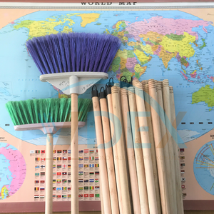 Manche de balai en bois naturel pour le nettoyage à domicile avec fil italien, capuchons courts en PVC, bâton droit et poli - Product Image 3