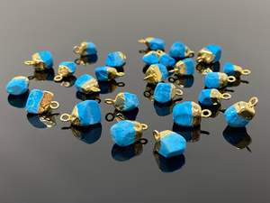 Colgante de turquesa cruda hecho a mano, joyería natural hecha a mano de 8-10mm | Colgante de piedra natal pequeña | Regalo único para mujeres y hombres - Product Image 3