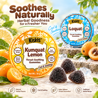KisKis Gommes Rafraîchissantes Naturelles aux Herbes pour Apaiser la Gorge, Saveur Loquat, Kumquat et Citron, Boîte Métallique, Bonbons Revitalisants