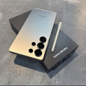 Teléfono Inteligente Samsung Galaxy S25 Ultra 100% Auténtico, Nuevo y Original, 256GB/512GB, Desbloqueado para Todo el Mundo - Product Image 3