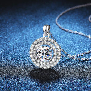 Collar con Colgante de Moissanita de Corte Brillante Redondo de 2 Quilates, Color D, VVS, Diseño de Doble Halo, Plata de Ley 925 de Lujo, Regalo para Mujer - Product Image 5