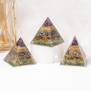 Pyramide d'Orgone Magnétique de Guérison par les Cristaux, Meilleure Vente en Gros, pour la Croissance Positive et la Méditation - Product Image 2
