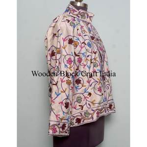 Chaqueta de Terciopelo Hermosa con Diseño Floral Bordado para Mujer, Chaqueta Suzani para Fiesta - Product Image 4