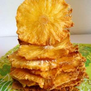 Ananas séché doux disponible pour les supermarchés et les magasins de détail fabriqués au Vietnam par un exportateur de confiance - Product Image 1