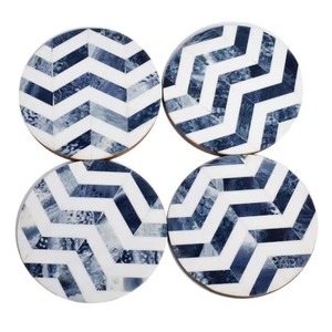Posavasos blanco y azul con diseño de Zig Zag hecho a mano, posavasos de resina de lujo con incrustaciones de madera, alfombrillas para bebidas para comedor, Bar, boda y oficina - Product Image 3