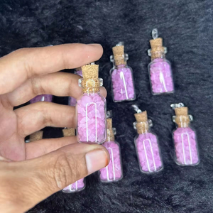 Venta al por Mayor de Colgantes de Cuarzo Rosa Natural de Alta Calidad, Tallados y Grabados con Temática de Amor, Regalos para Bodas y Festividades para Hombres y Mujeres - Product Image 1