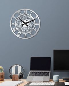 Relojes de pared de metal islámicos hechos a mano con números arábigos y patrones intrincados modernos para un diseño interior atemporal - Product Image 4