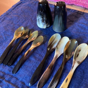 Cuchara para Comer de Cuerno de Búfalo, Estética Moderna y Limpia - Product Image 2