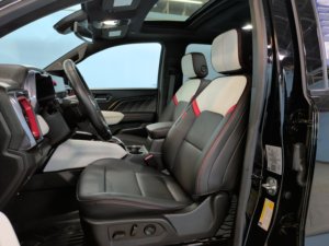GM C Canyon 4WD AT4X d'occasion propre 2024 - Product Image 4