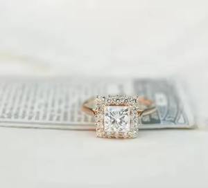 Anillo de compromiso crecido en laboratorio de corte princesa, conjunto nupcial de boda de oro sólido de 14K, joyería fina de plata con halo de diamante para aniversario - Product Image 1