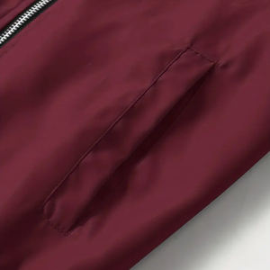 Chaqueta Bomber Casual para Hombre con Logotipo Frontal en Lona Personalizada OEM, Impermeable y Transpirable, de Alta Calidad, Hecha en Pakistán - Product Image 4